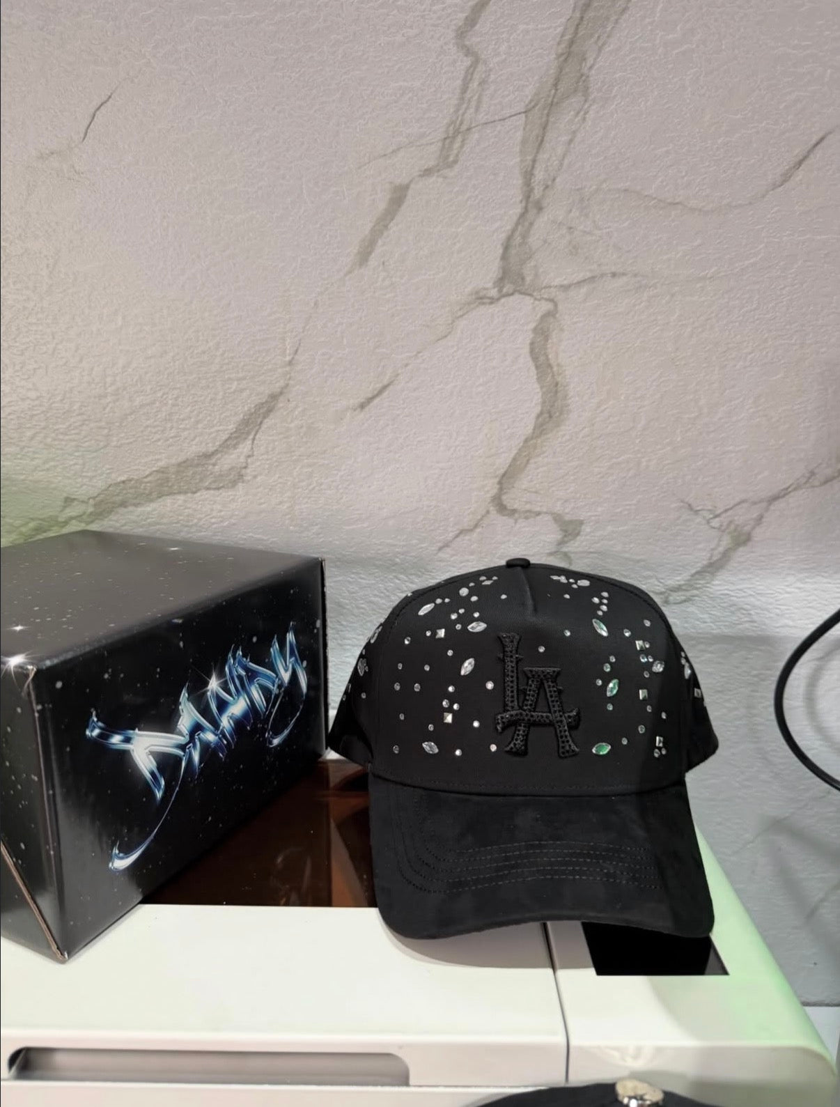 Dandy hats súper center “crystals tears”
