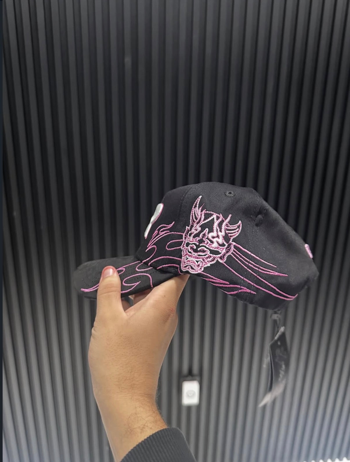 Rebel hats “Drift”