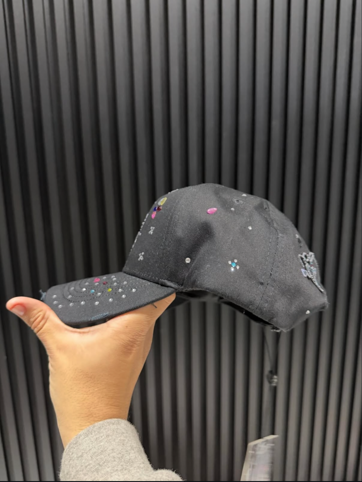 31 hats x El mago 2.0 “la universe”