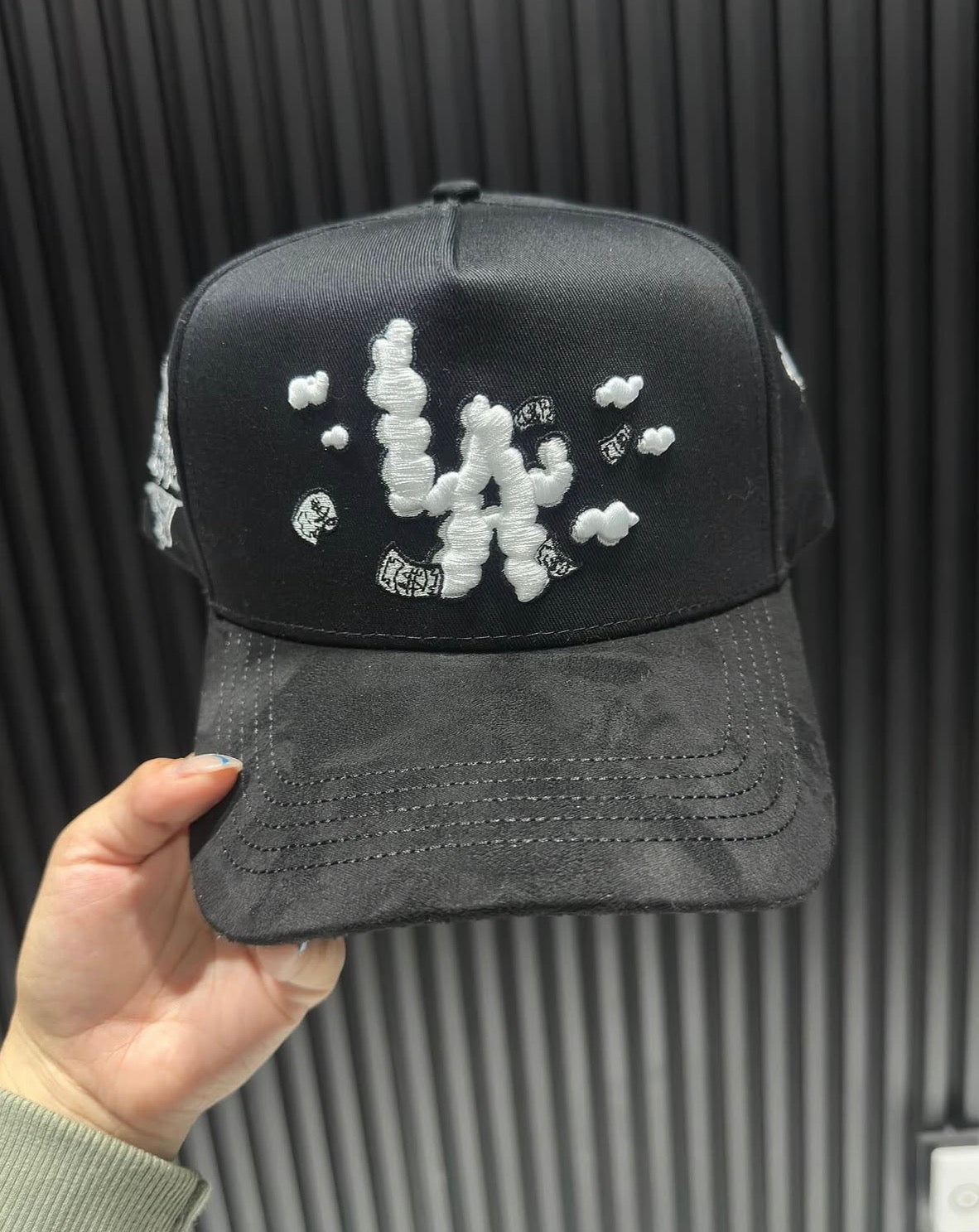31 hats LA Cloud Money