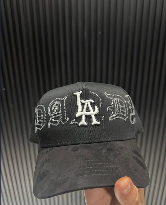 Dandy hats cristals white