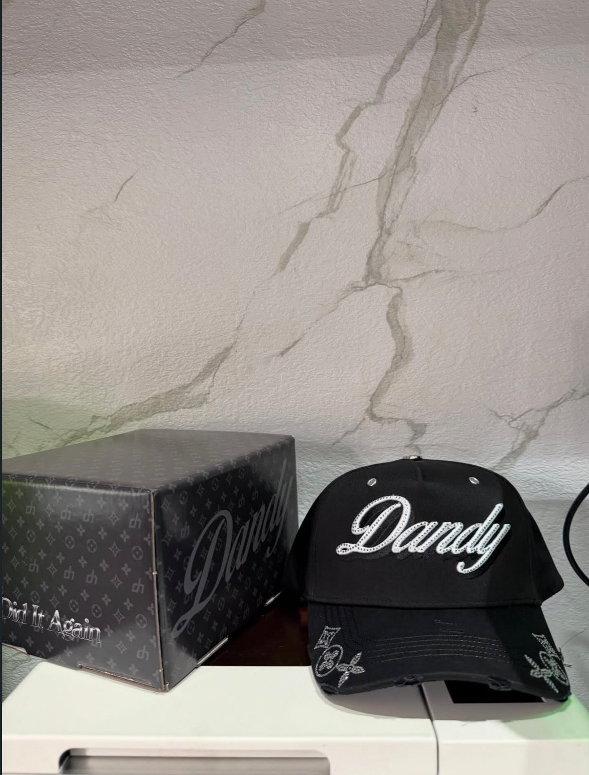 Dandy hats súper center “Did it again”