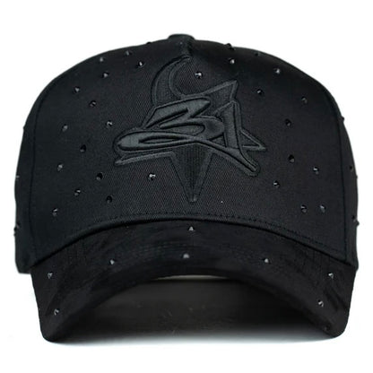 31 hats “blackout”