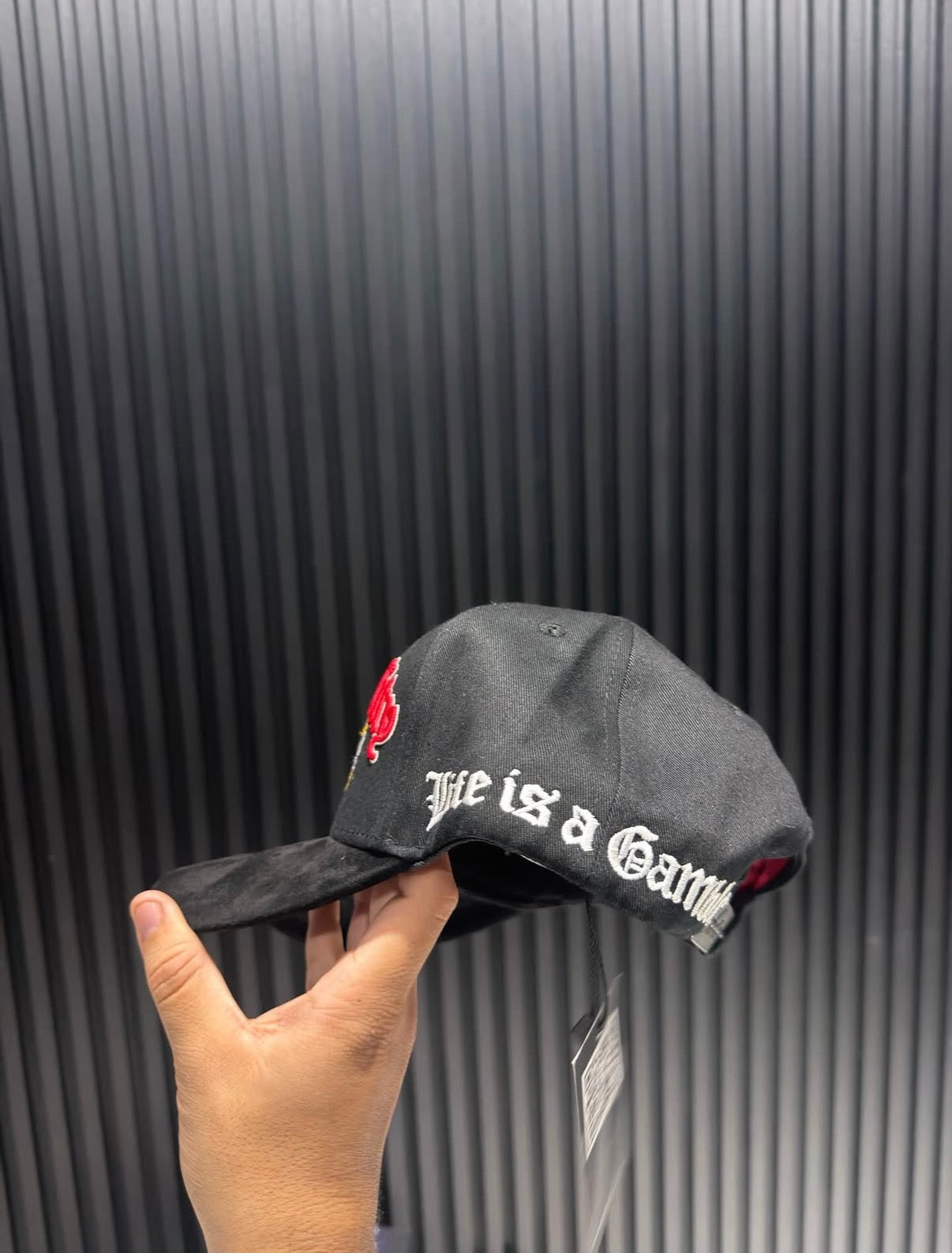 Dandy hats “dandy city”