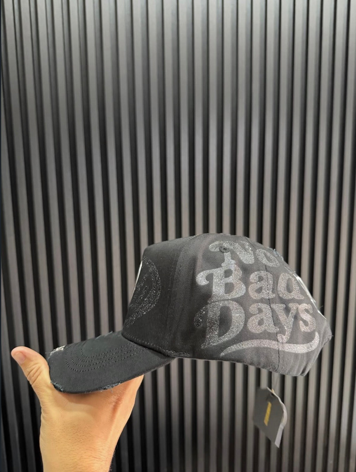 Dandy hats súper center “no bad days”