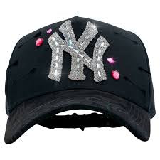 31 hats “ny love struck”