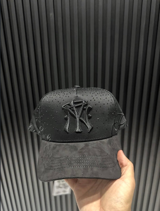31 hats 2do aniversario “full set” *forever black*