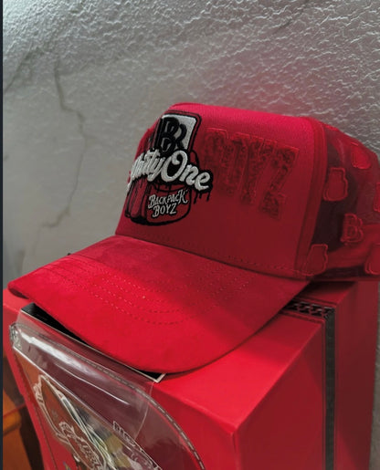 Bacpack boys x 31 hats “la mochila”